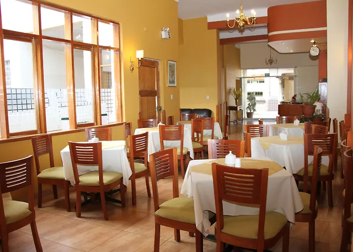 Emperador Plaza 3*